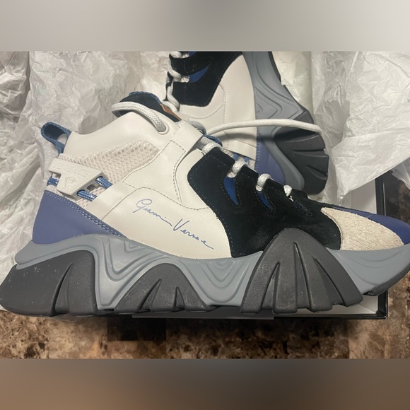 Men’s Versace Sneakers - Picture 8 of 11